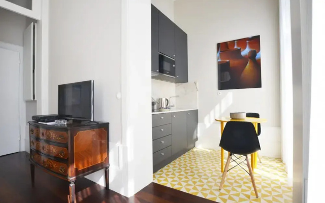 Cozy and Modern Apartment in Porto