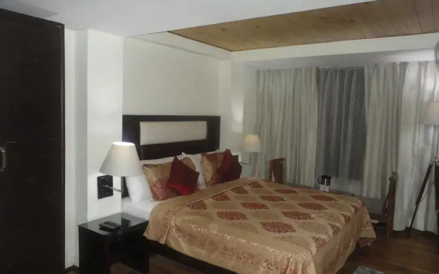 Swiss Wood Hotel