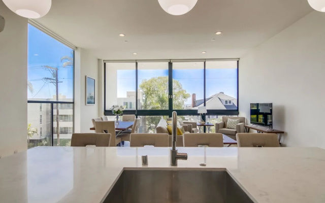 Luxury San Diego Loft wParking