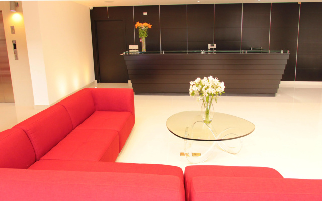 Az-Hotel & Suites