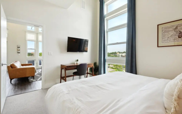 Skyline Penthouse | Espadin LoHi