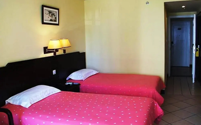 Homeinn Hotel (Sanya Yuyalu Dadonghai)