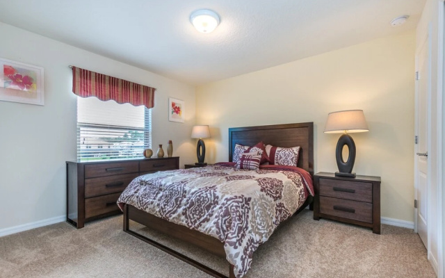 Windsor at Westside - 8875 Qin Loop