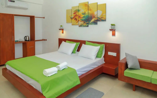 Traveller's Hotel Hikkaduwa