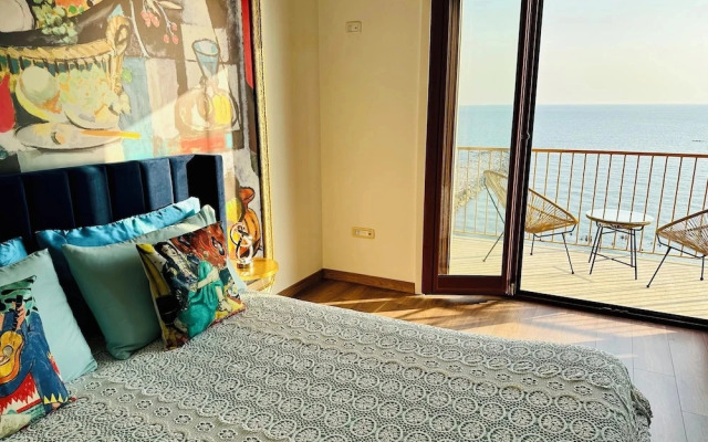 BluMare ArtHouse