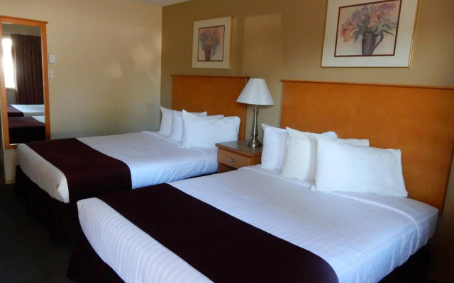 Canadas Best Value Inn & Suites Vernon