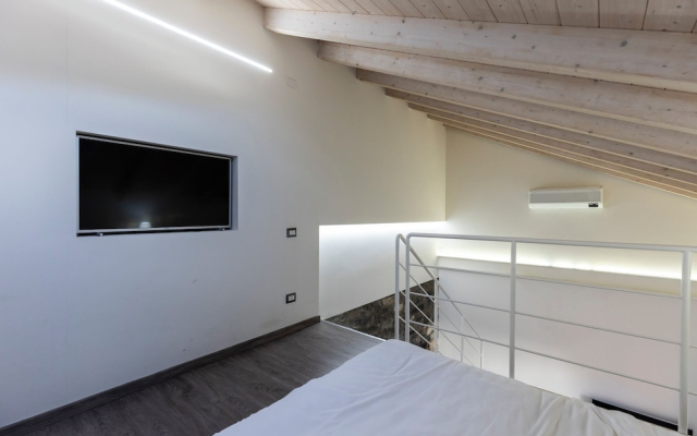 Blue Diamond Suite