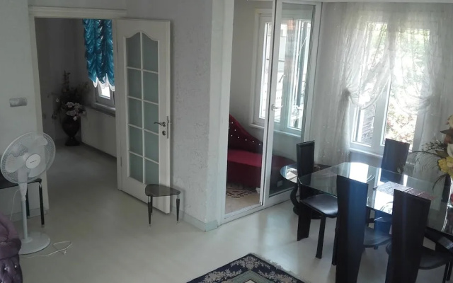 Turquoise Family Suites Apartment