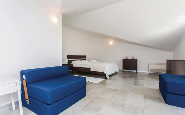 Awesome Home in Malinska With Wifi and 2 Bedrooms