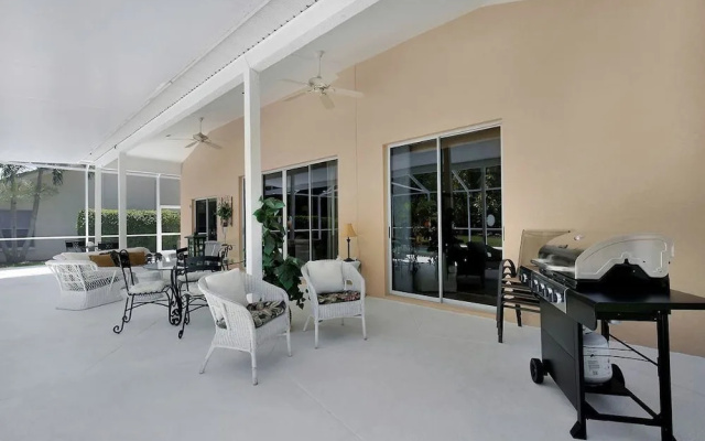 Piccadilly Cir Home