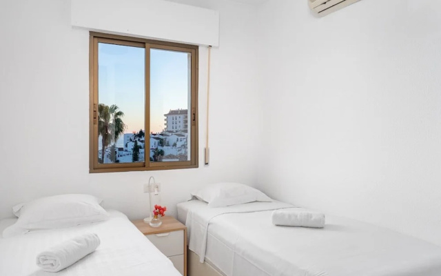 Townhouse with sea view in Torrequebrada