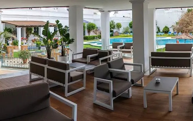 Hostal Doña Lola Marina