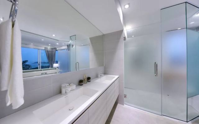 Modern styled 3 BR pool Orchid Villa