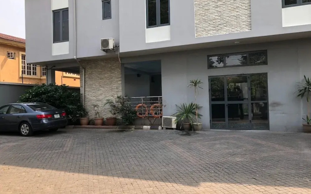 Short-Let Apartments inLekki Phase 1