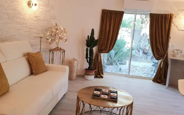Studio villa château Currault