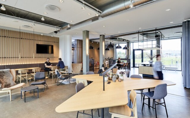 Отель Zleep Hotel Aarhus Nord Дания, Орхус - отзывы, цены и фото номеров - забронировать отель Zleep Hotel Aarhus Nord онлайн вид на фасад
