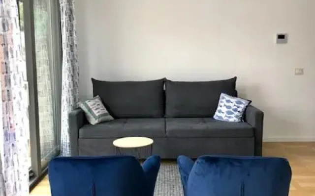 1 BR apartment with spacious terrace