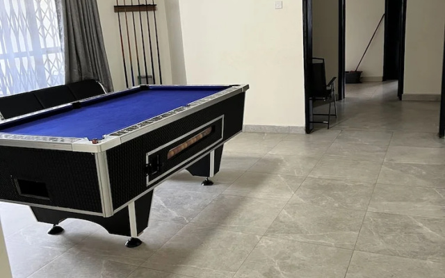 Inviting 9-bed Villa in Kampala