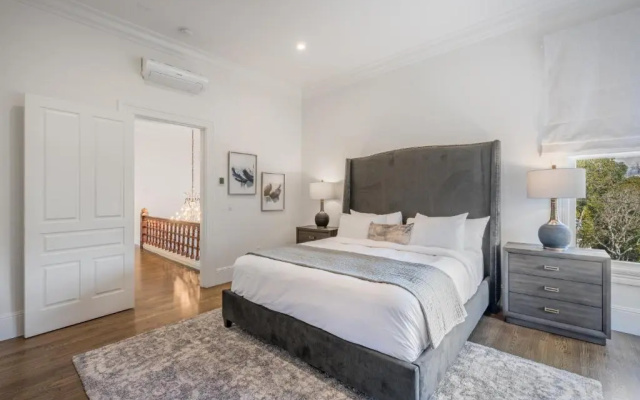 The George Luxury Boutique Inn