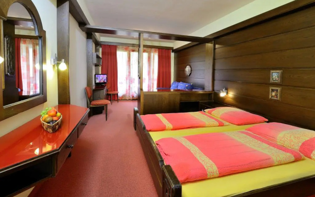 Hotel Mittagskogel