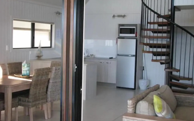 Cardwell Beachcomber Motel and Tourist Park