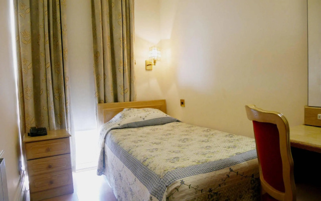 Gresham Hotel