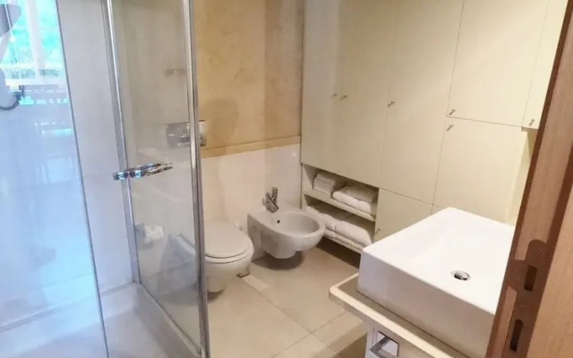 Lake view Apartment