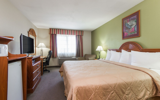 Knights Inn Gallup at 3208 W Hwy 66