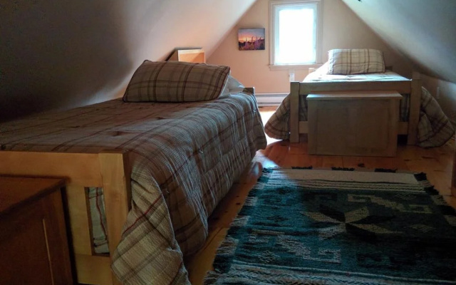 Knightswood Carriage House Tourist Home
