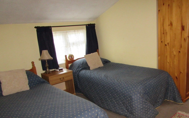 Old Coach House Motel