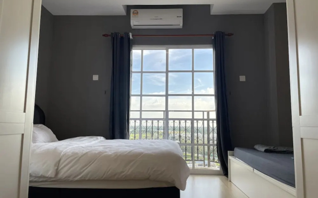 Kampar Champs Elysees 4pax Homestay
