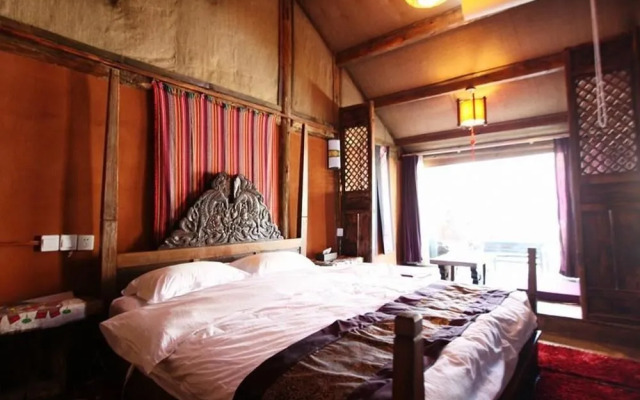 Lijiang Xianyun Qingchen Inn (Shuhe Ancient Town Branch)