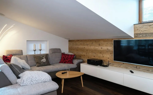 Modern Apartment Near Ski Area in Niedernsill