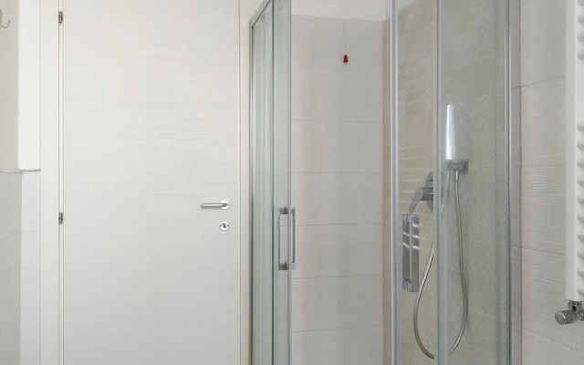 Modern Flat - via Crimea 25