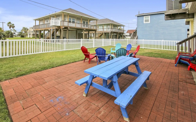 Sea Isle Surprise 3 Bedroom Home