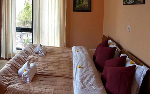 Chhahari Lodge