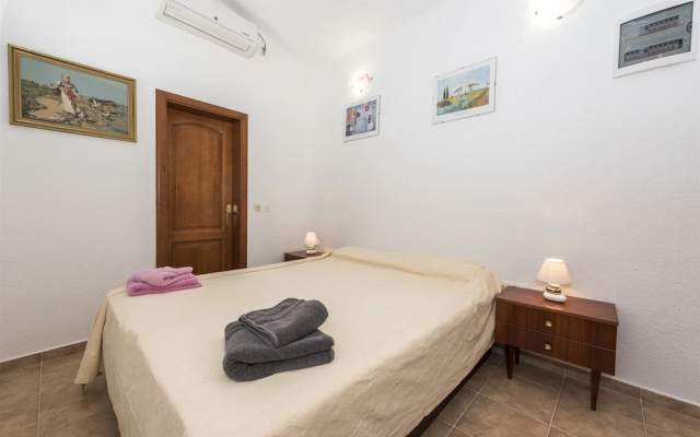 Bungalow Small House