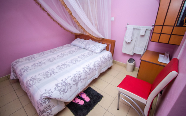 Winstonia Hotel