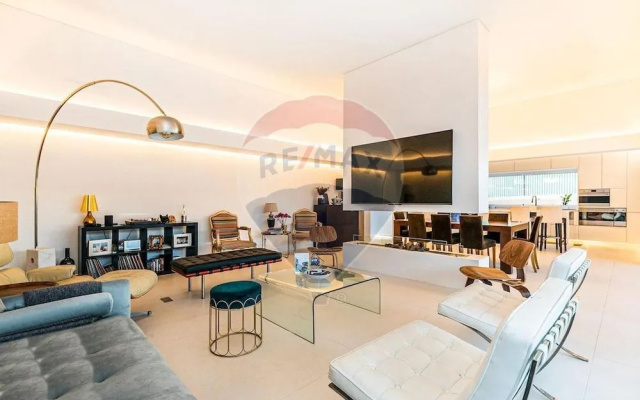 Modern 4-bed Villa 4K Beach 30k Lisbon