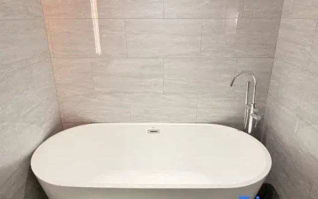 Celebrity Hotel (Tongnan Longxin Zhongyang Avenue Branch)