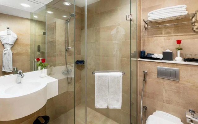 Отель Jayden Hotel
