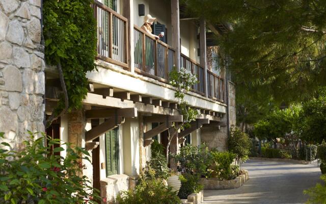 Отель Columbia Beach Resort вид на фасад