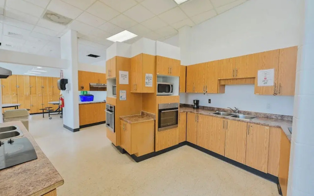 Residence & Conference Centre - Timmins