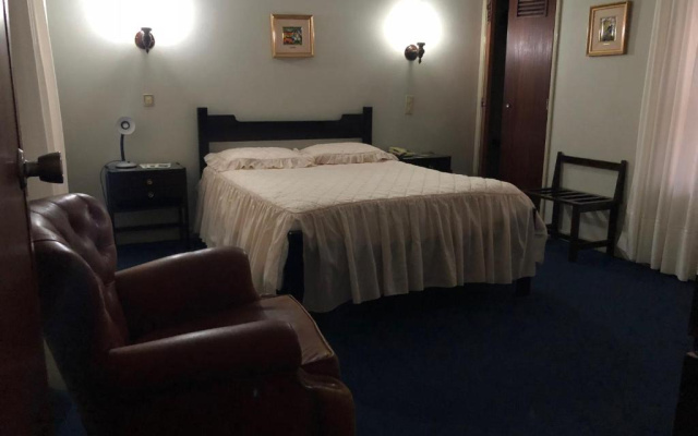 Hotel Santa Cruz