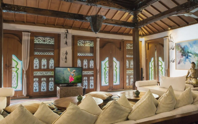 Citrus Tree Villas - Layla