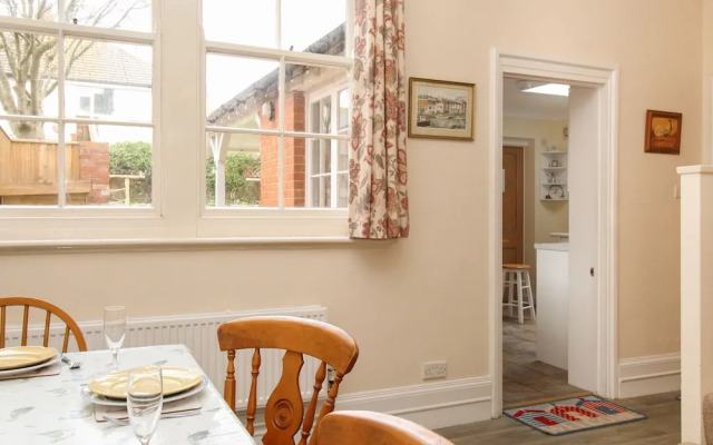 Badbury Lodge