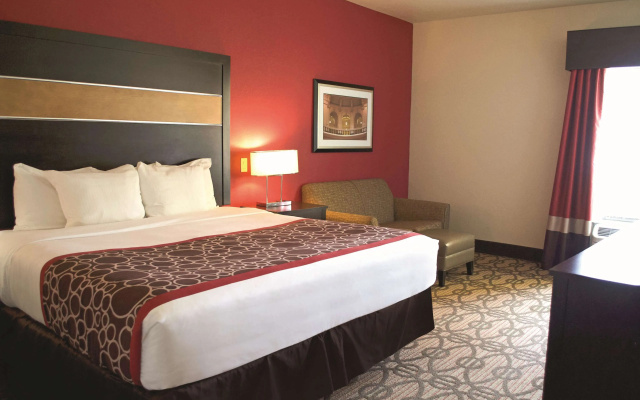 La Quinta Inn & Suites by Wyndham Pearsall