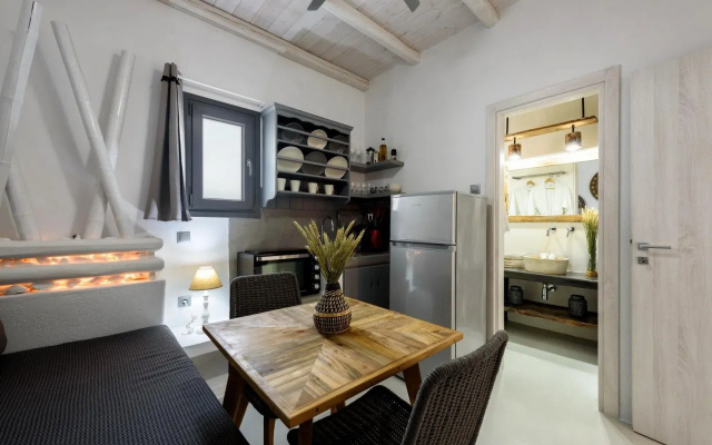Blue Waves Suites Apartments Paros