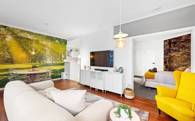 Bespoke East Perth - Sleeps 2 - Superior Wifi
