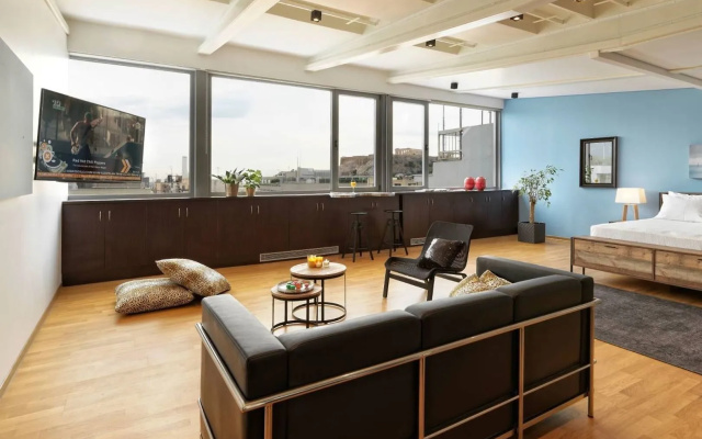 Acropolis Suites Troulanda